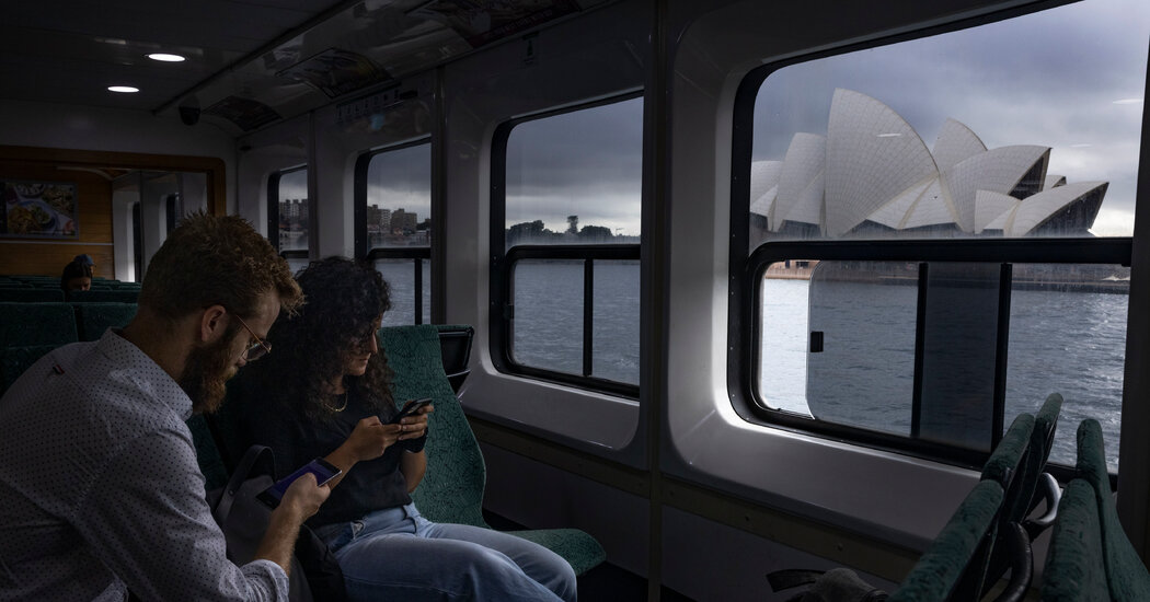 NY Times: Facebook va plati pentru stirile din Australia