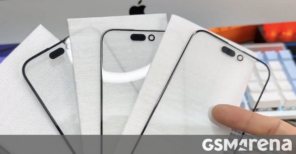 (GSMarena): iPhone 15 Pro ar putea stabili noi limite pentru margini subțiri la ecranele de smartphone