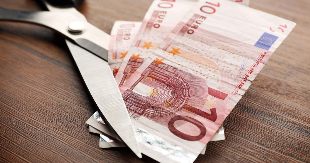 Wall-Street.ro: Teoretic, românii vor să treacă la euro. Ce s-a întâmplat în Slovacia după ce țara a adoptat moneda?