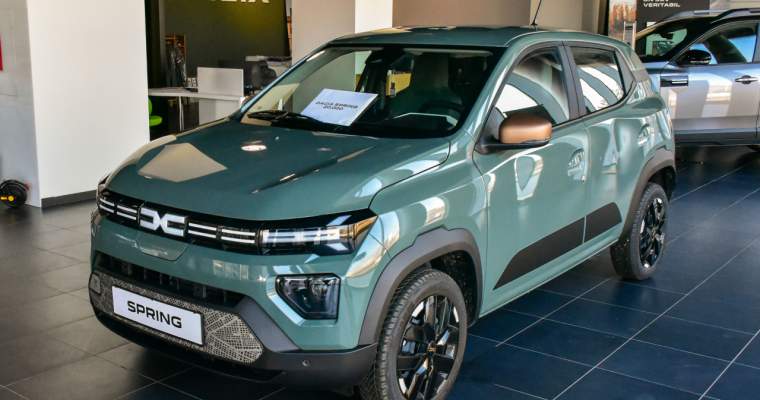 Green Start-up: Dacia vinde al 20.000-lea Spring în România, mașina electrică perfectă de oraș