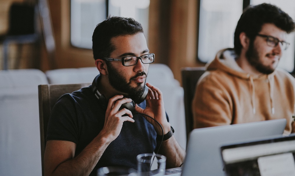 wall-street.ro: De ce să nu te compari niciodată cu cei de la job - sfatul de la Microsoft