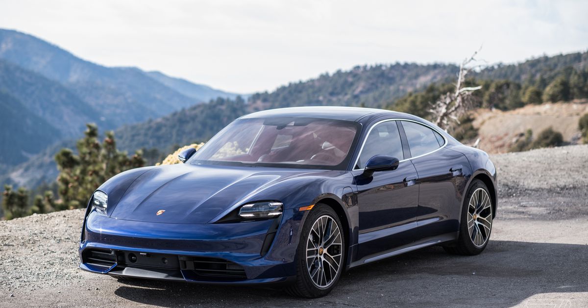 The Verge: Porsche lansează o mașină electrică