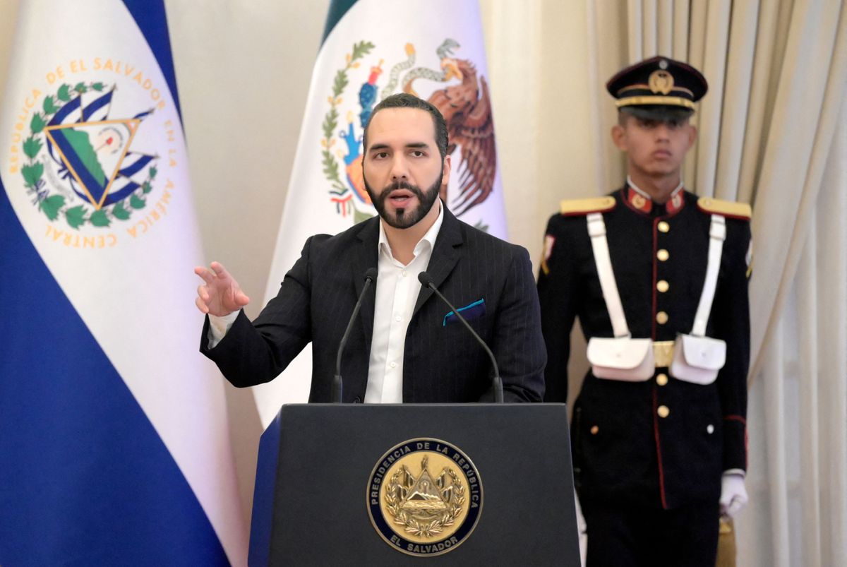 El Pais: El Salvador, aproape de faliment pe fondul căderii bitcoin