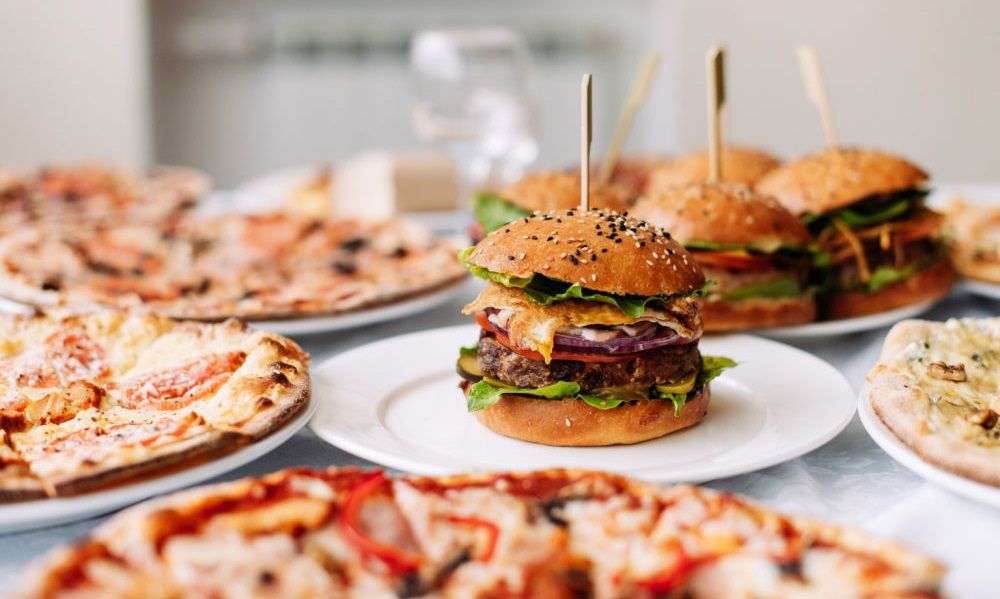 wall-street.ro: Idei de afaceri la cheie | Top 5 francize cu burgeri și pizza pe care le poți deschide în România