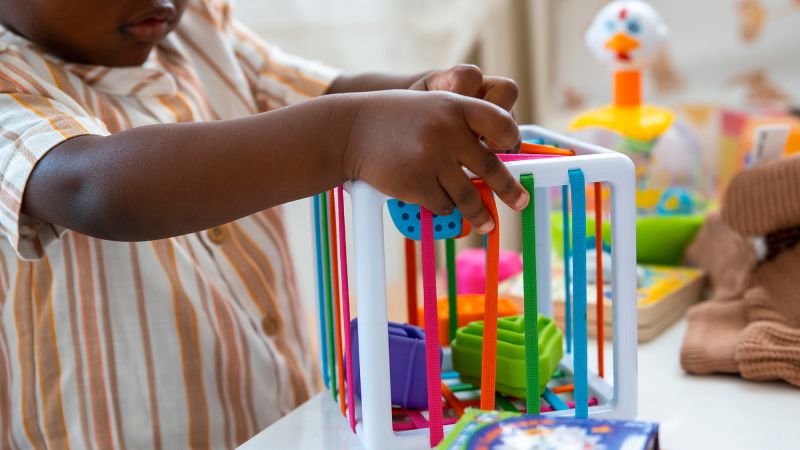 CNN: parenting, între offline și tech