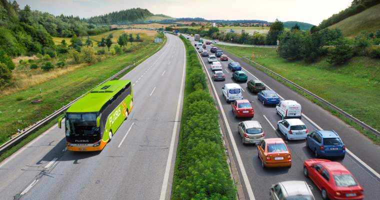 green.start-up.ro: Cum ajută călătoriile colective cu autobuzul la reducerea amprentei de carbon