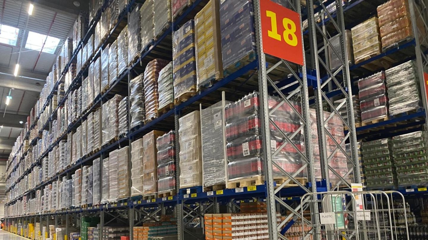 wall-street.ro: Cum arată depozitul de zeci de milioane de euro construit de Penny în România