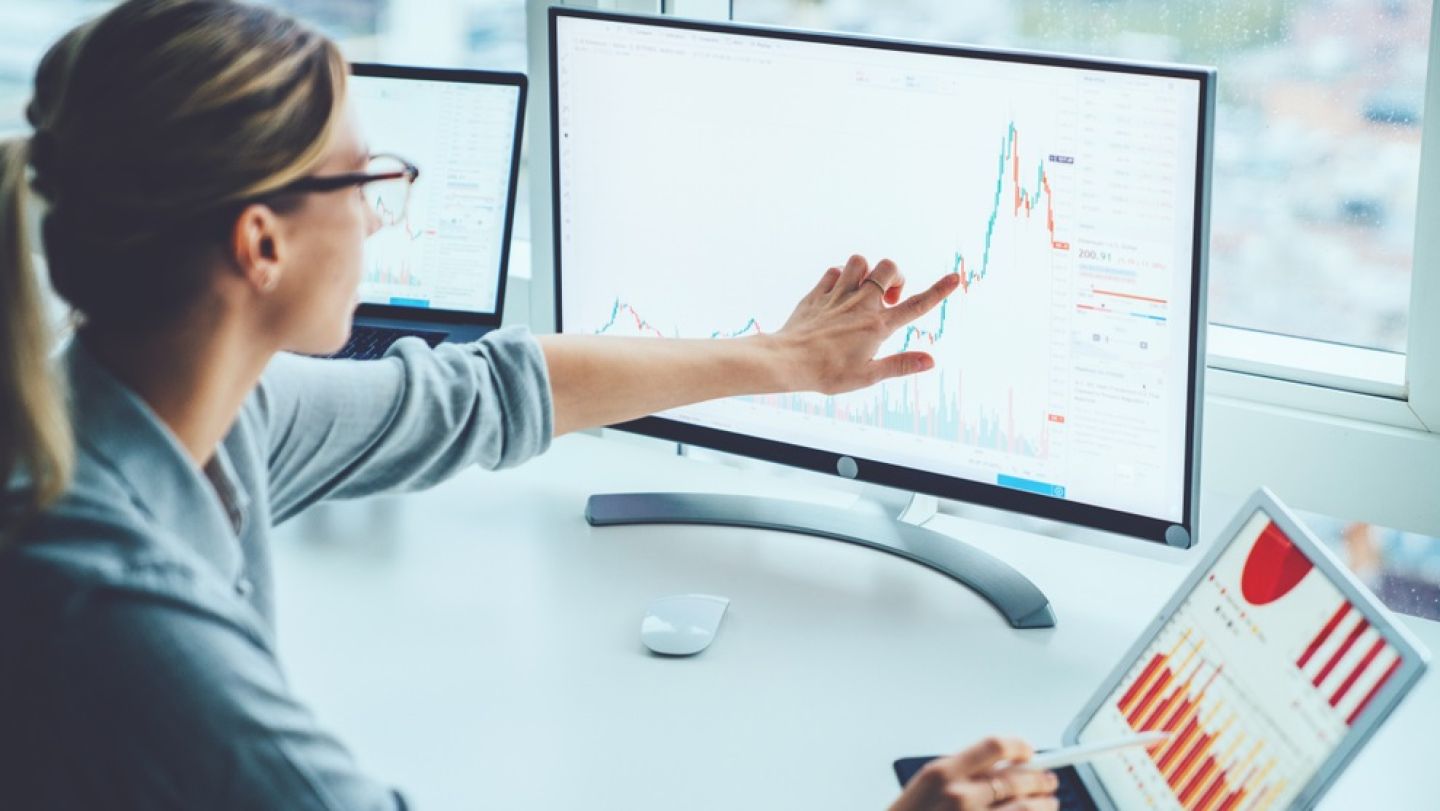 wall-street.ro: Câti bani au făcut românii care au investit în fondurile mutuale locale