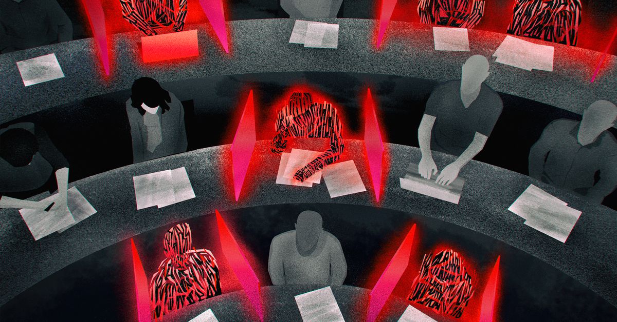 The Verge: Cum se mută hărțuirea din online în viața reală