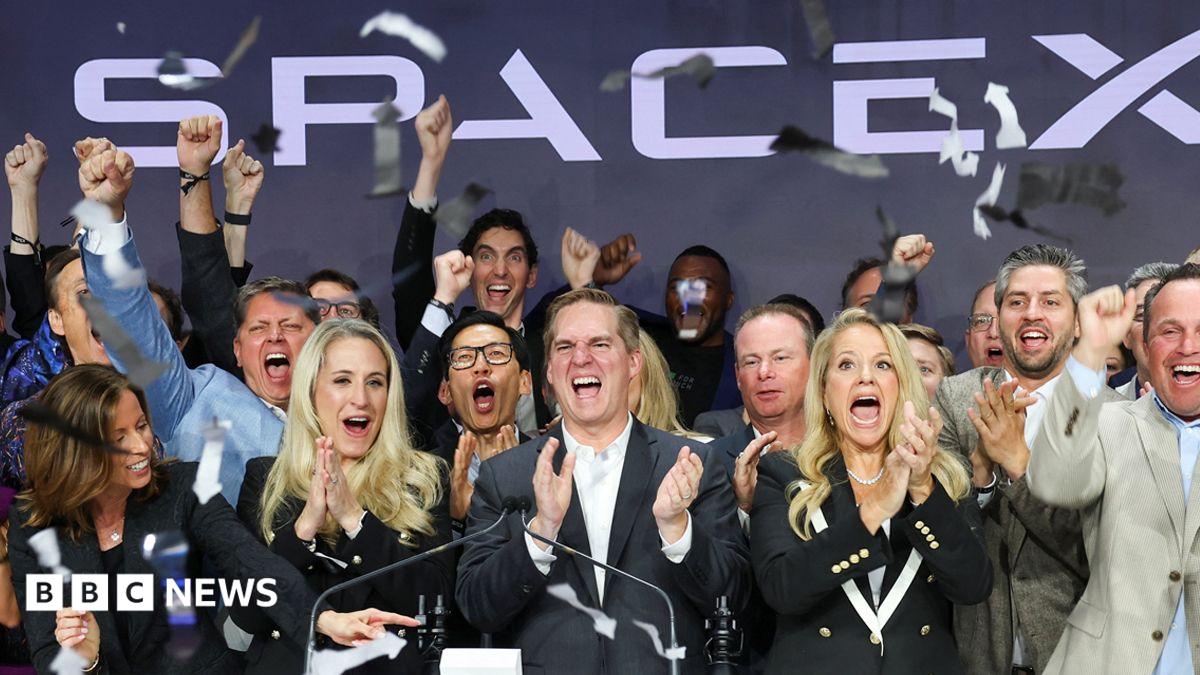 BBC: SpaceX îl face momentan pe Elon Musk triliardar