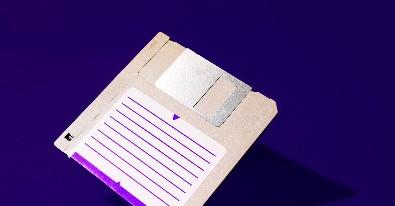 Wired: de ce floppy disk-ul refuză să dispară