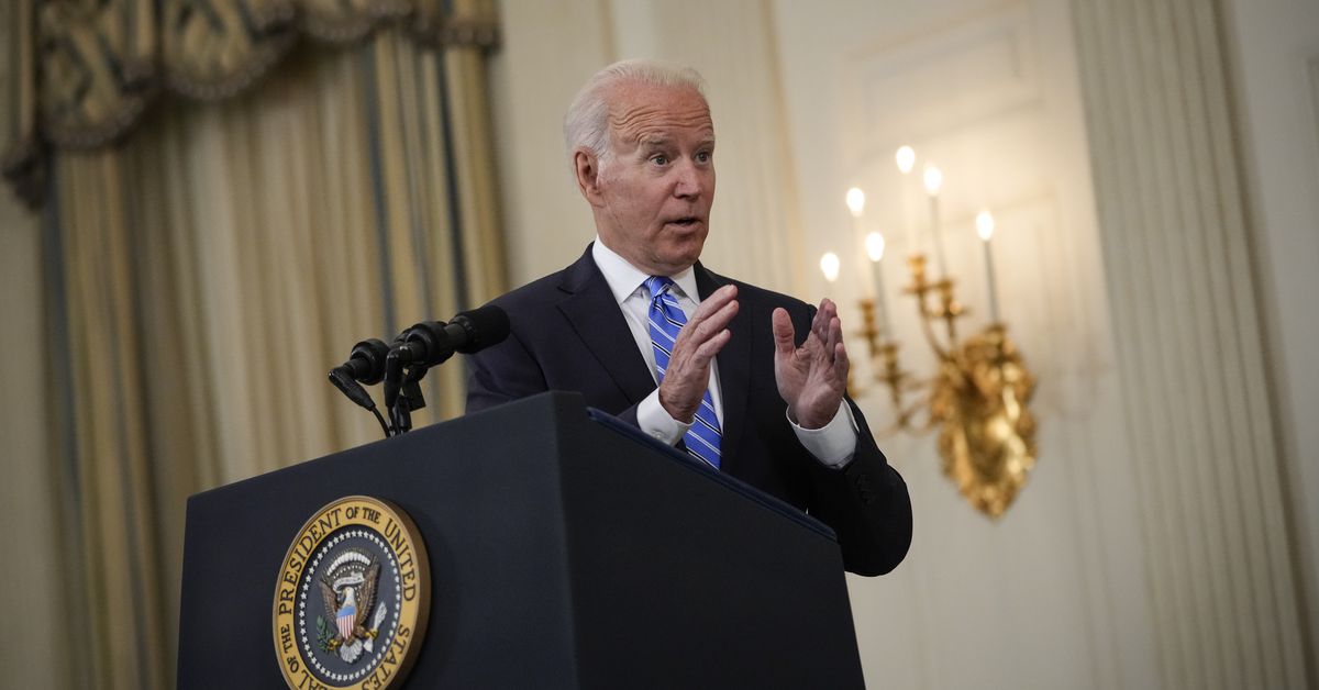 The Verge: Joe Biden - dezinformarea rănește oamenii (sau chiar îi ucide)