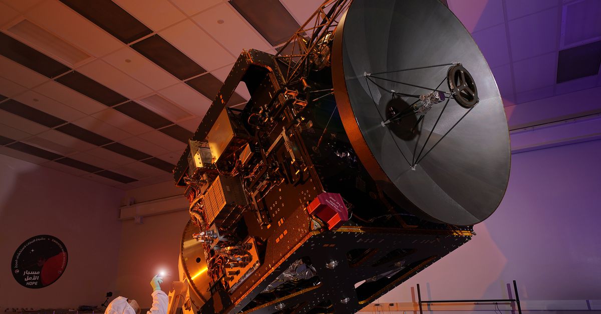 Emiratele Arabe Unite se pregătesc de o misiune spre Marte.