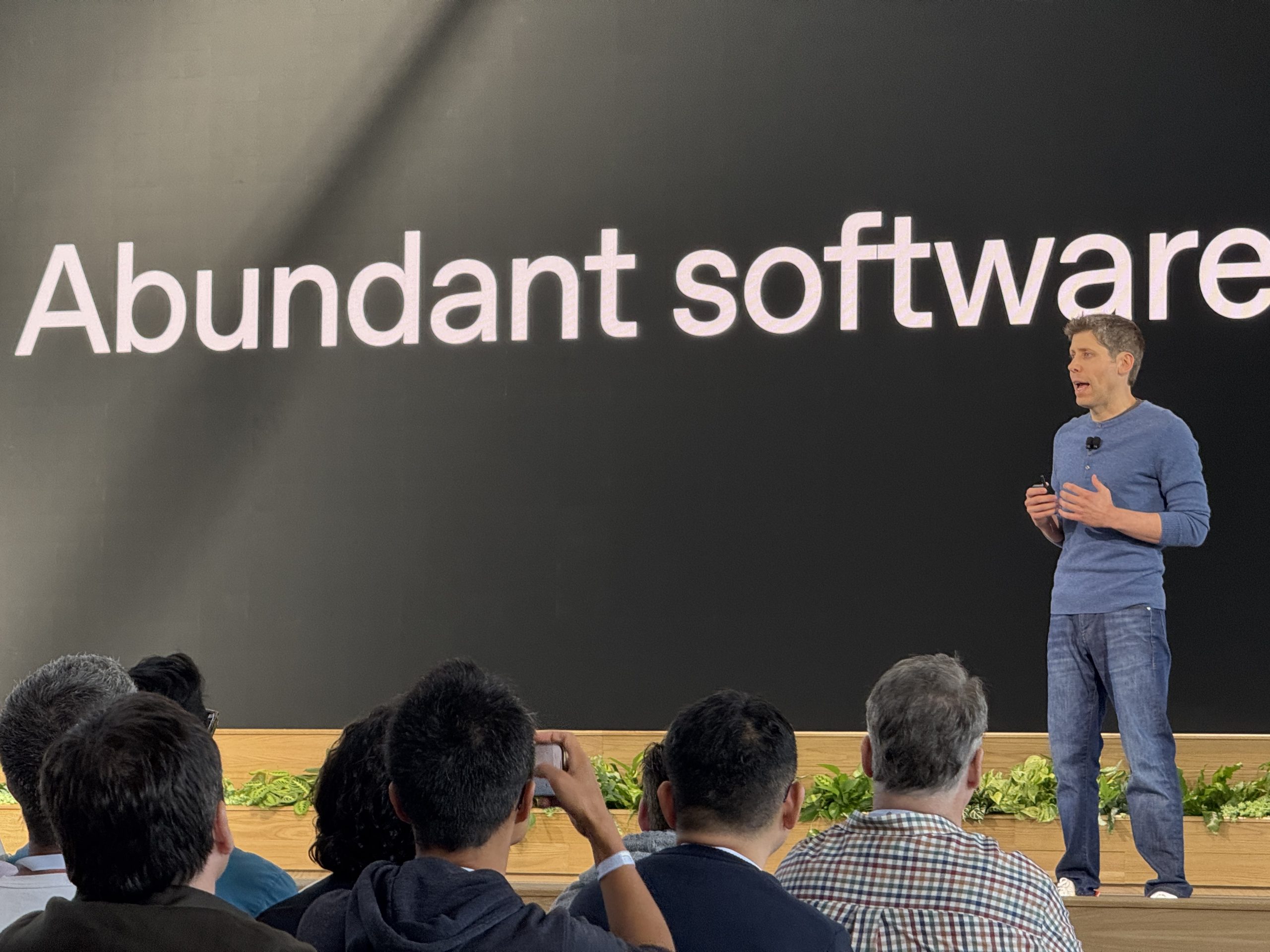 OpenAI: A fost lansat GPT 5.5