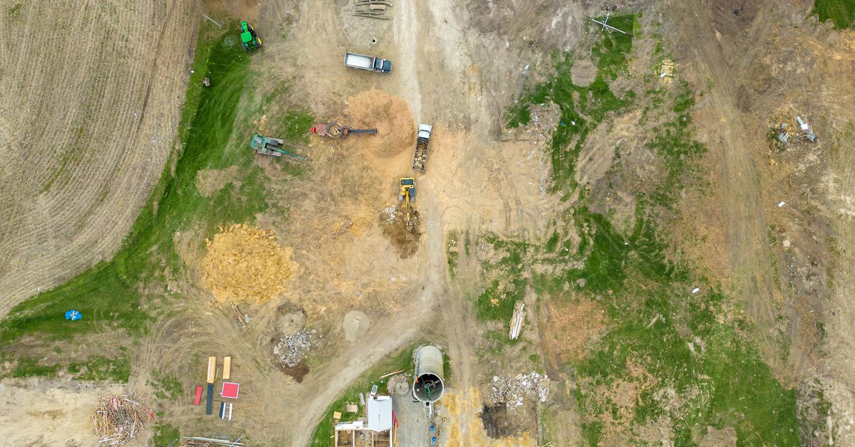 (Reuters): Volkswagen investește 20 de miliarde de dolari pentru diversificarea lanțului de aprovizionare cu baterii