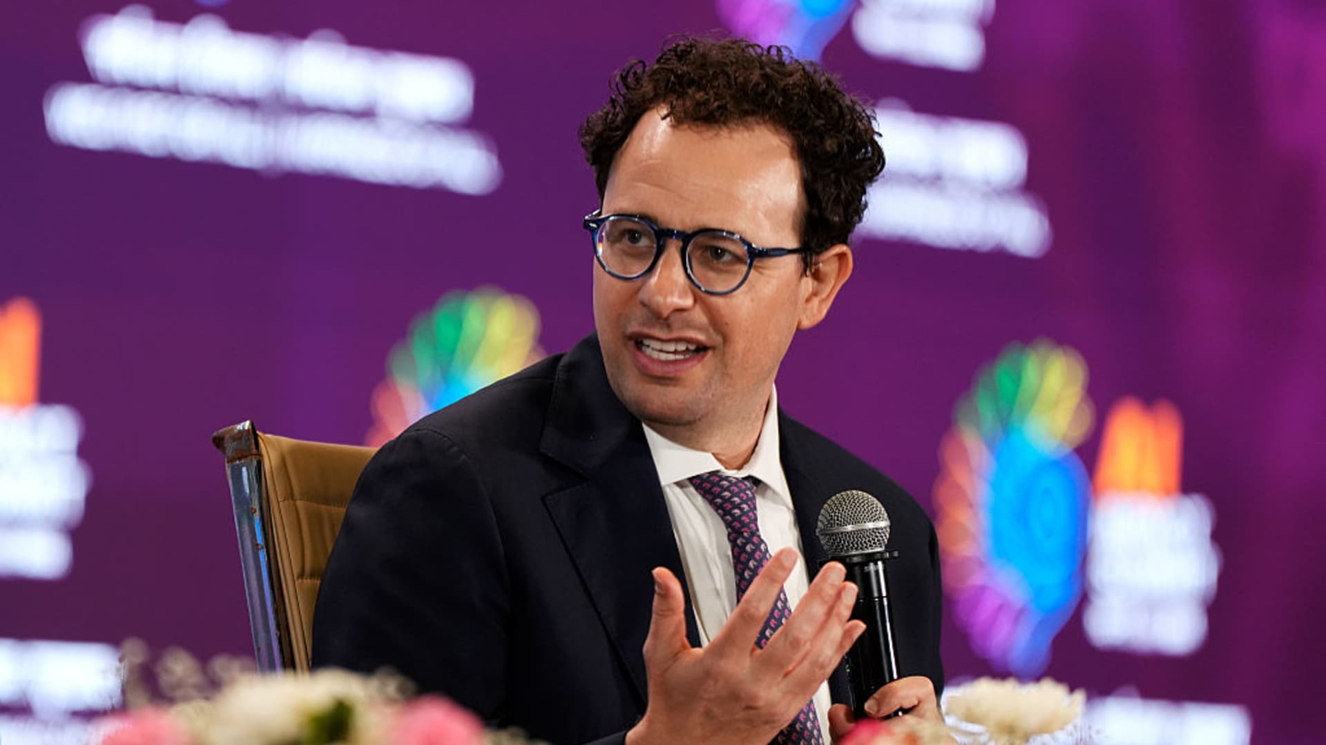 CNBC: Claude lansează modelul Opus 4.7