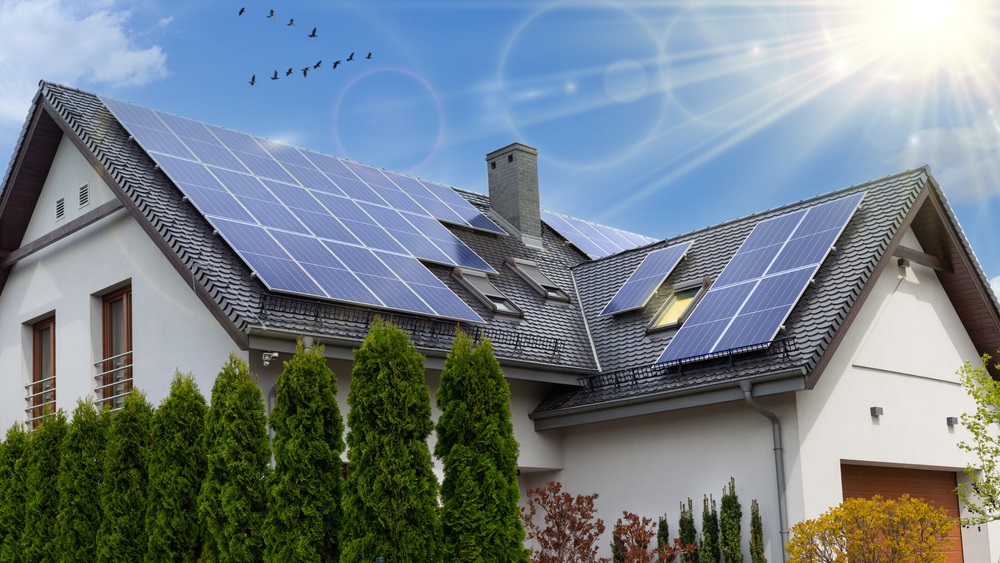 wall-street.ro: Numărul cererilor de instalare a panourilor fotovoltaice a crescut de cinci ori în acest an
