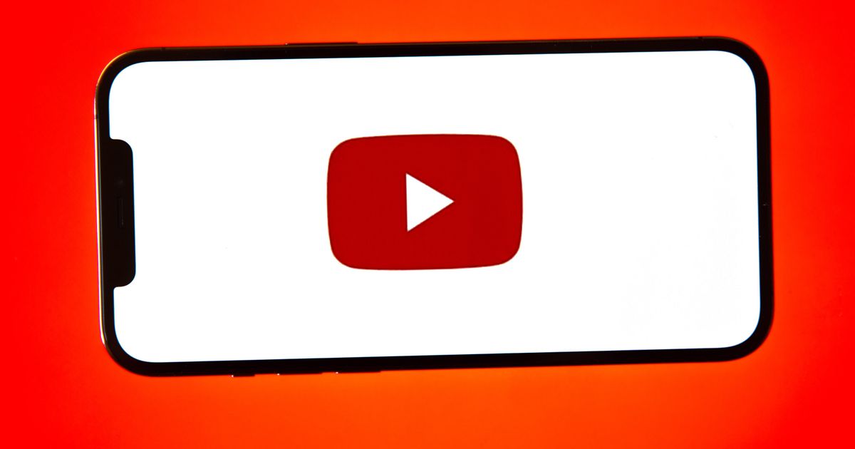 CNET: YouTube plătește 100 de milioane de dolari creatorilor de conținut în lupta cu Tik Tok