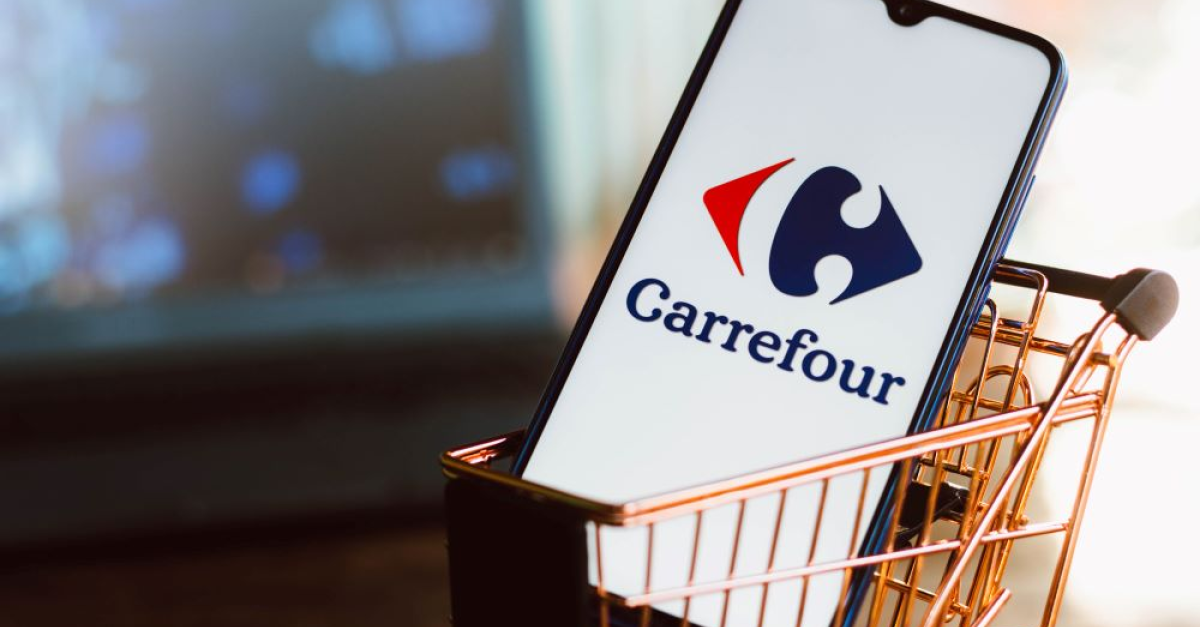retail.ro: Carrefour a dat startul testării unui robot care livrează comenzile online