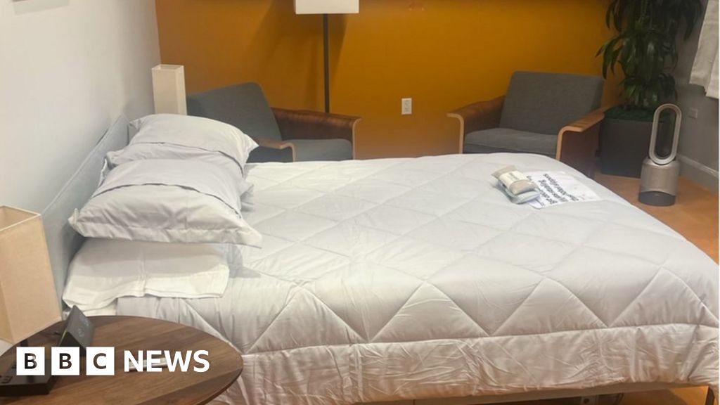 BBC: Elon Musk a transformat Twitter într-un hotel pentru echipă