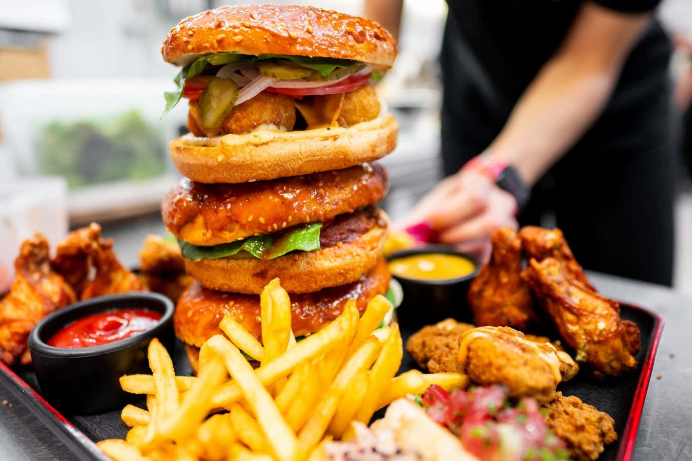 New Scientist: Ne afectează microplasticele din mâncarea procesată sănătatea mentală?