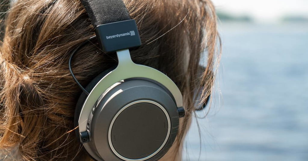 Digital Trends: Cele mai bune căști pentru call-uri pe Zoom