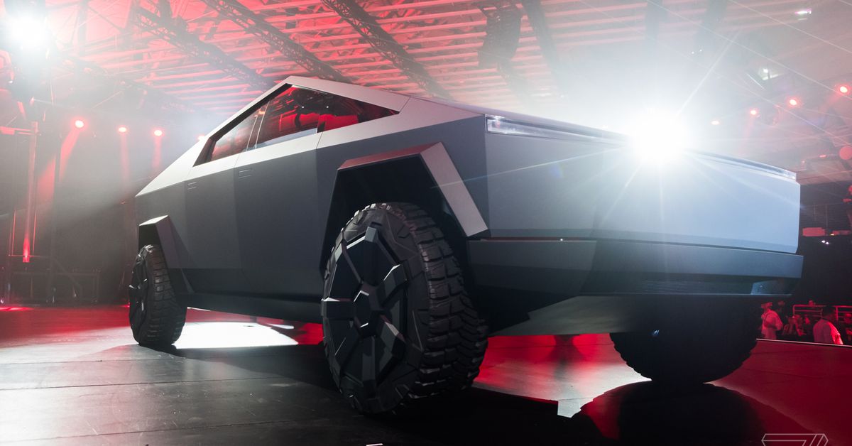 The Verge: Tesla are 146.000 de precomenzi pentru Cybertruck