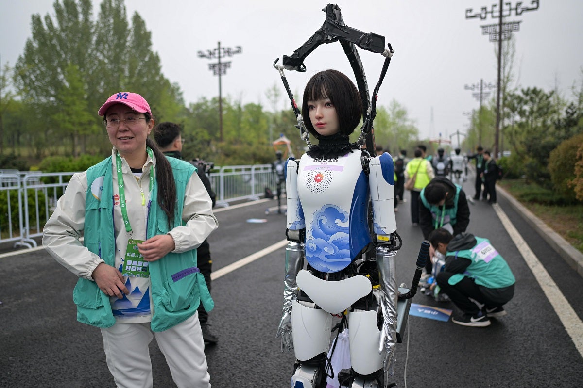 Futurism: China devine țara cu cei mai mulți roboți pe cap de locuitor