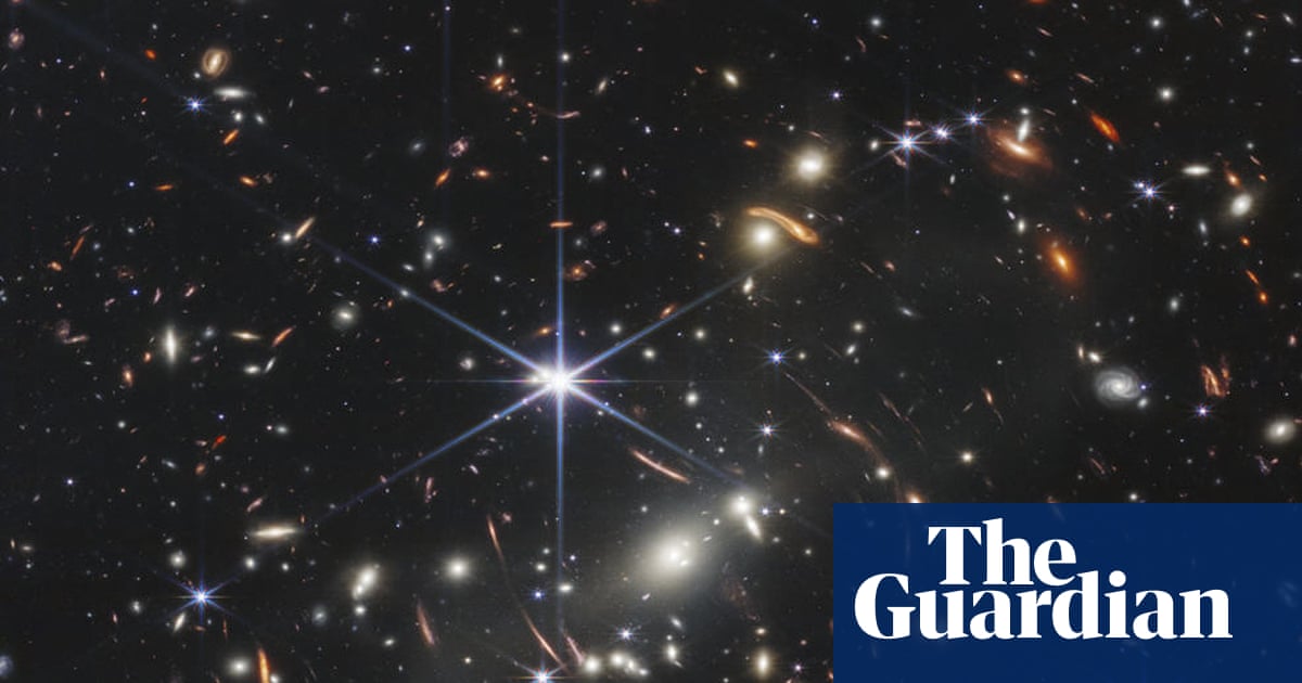 The Guardian: Primele imagini realizate de telescopului James Webb dezvăluie galaxii străvechi