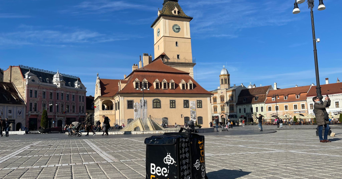 Retail.ro: BeeFast se extinde în noi orașe, crește tarifele de curierat