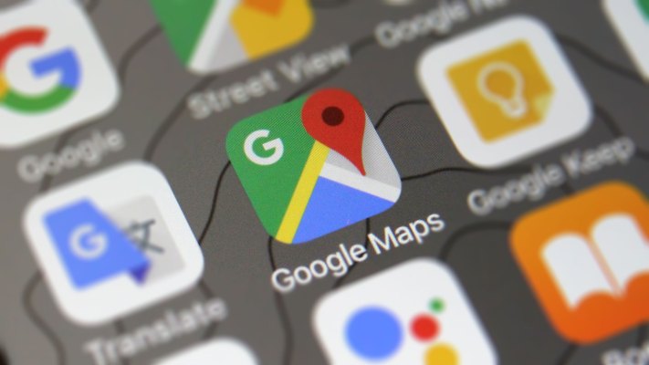 Google Maps adaugă mai multe trăsături pe modelul Waze