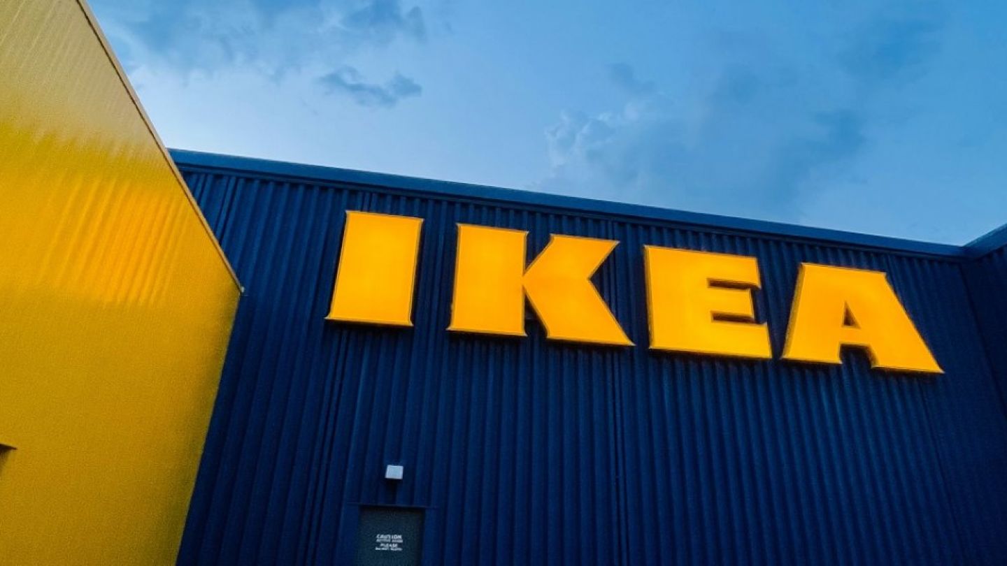 wall-street.ro: IKEA testează ghete robotizate pentru angajați