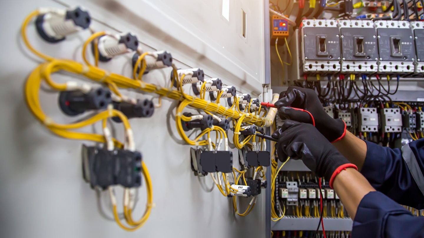 wall-street.ro: Începe listarea la bursă a companiei Electroalfa