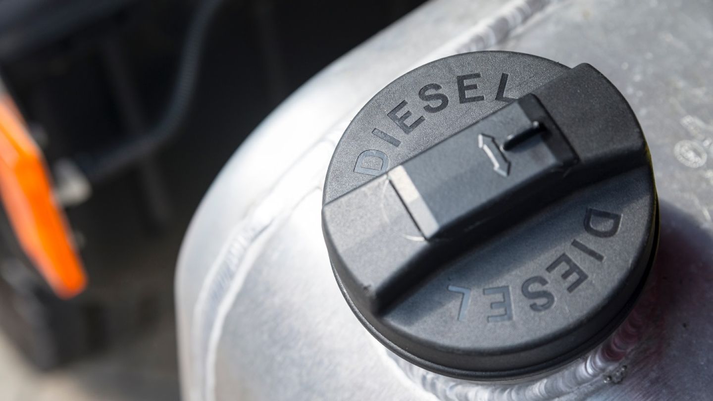 wall-street.ro: Prețul motorinei crește după criza din Iran