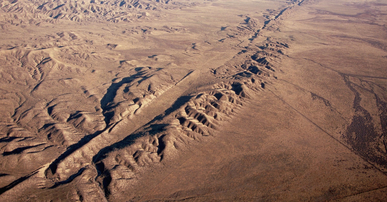 Wired: Google lansează o rețea de prezicere de cutremure