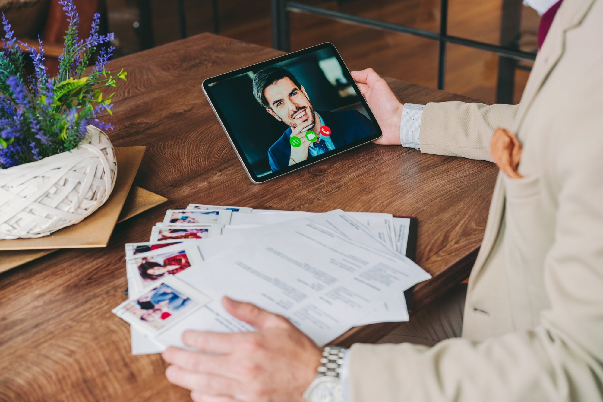 Entrepreneur: cum să-ți angajezi oameni din afara țării