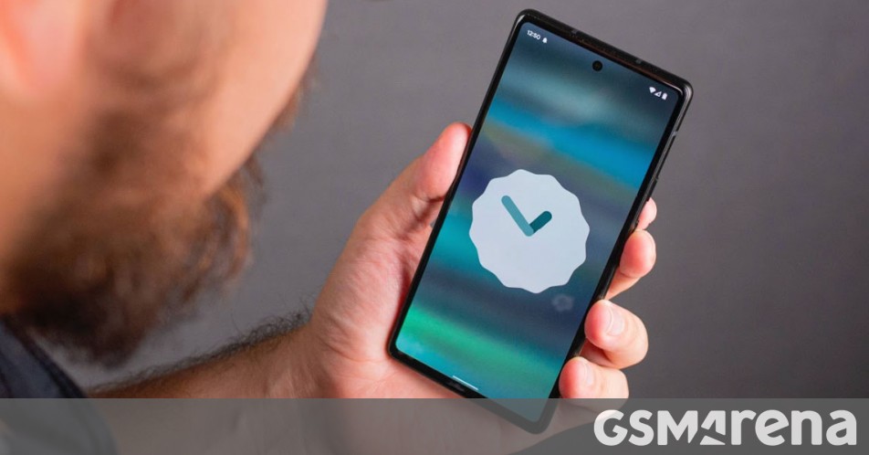 (GSMarena): Google lansează noi funcții software pentru telefoanele și ceasurile Pixel