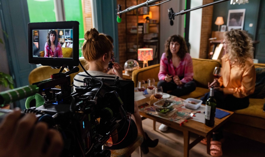 Wall-Street.ro: [FOTOREPORTAJ] Pe platourile de filmare unde Netflix construiește ”Hollywood-ul Europei”.