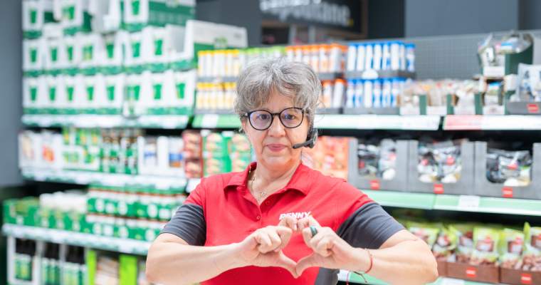 Green Start-Up: Magazinul din inima Bucureștiului și a comunității: PENNY Decebal