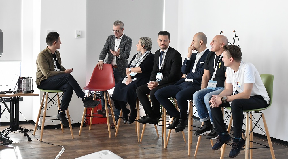 Wall-Street: Cum putem scăpa de aglomerație