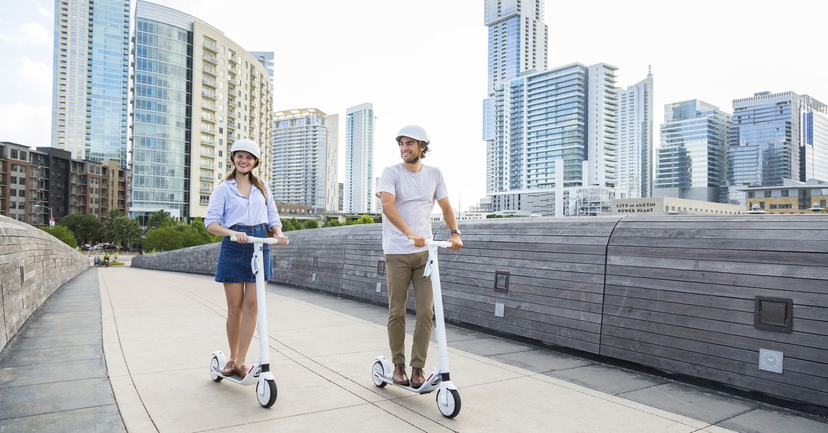 The Verge: Un startup de trotinete electrice s-a închis după ce a cheltuit toți banii pe reclame de Facebook și Google