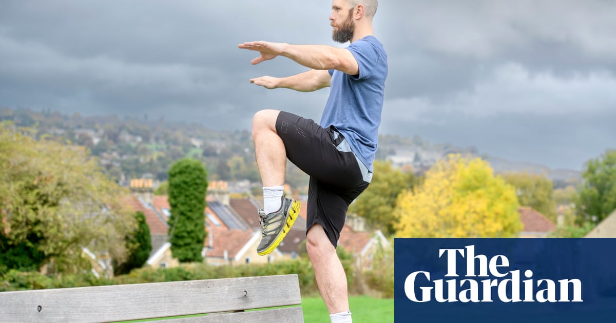 The Guardian: Poți sta într-un picior timp de 10 secunde? De ce echilibrul poate fi o chestiune de viață și de moarte