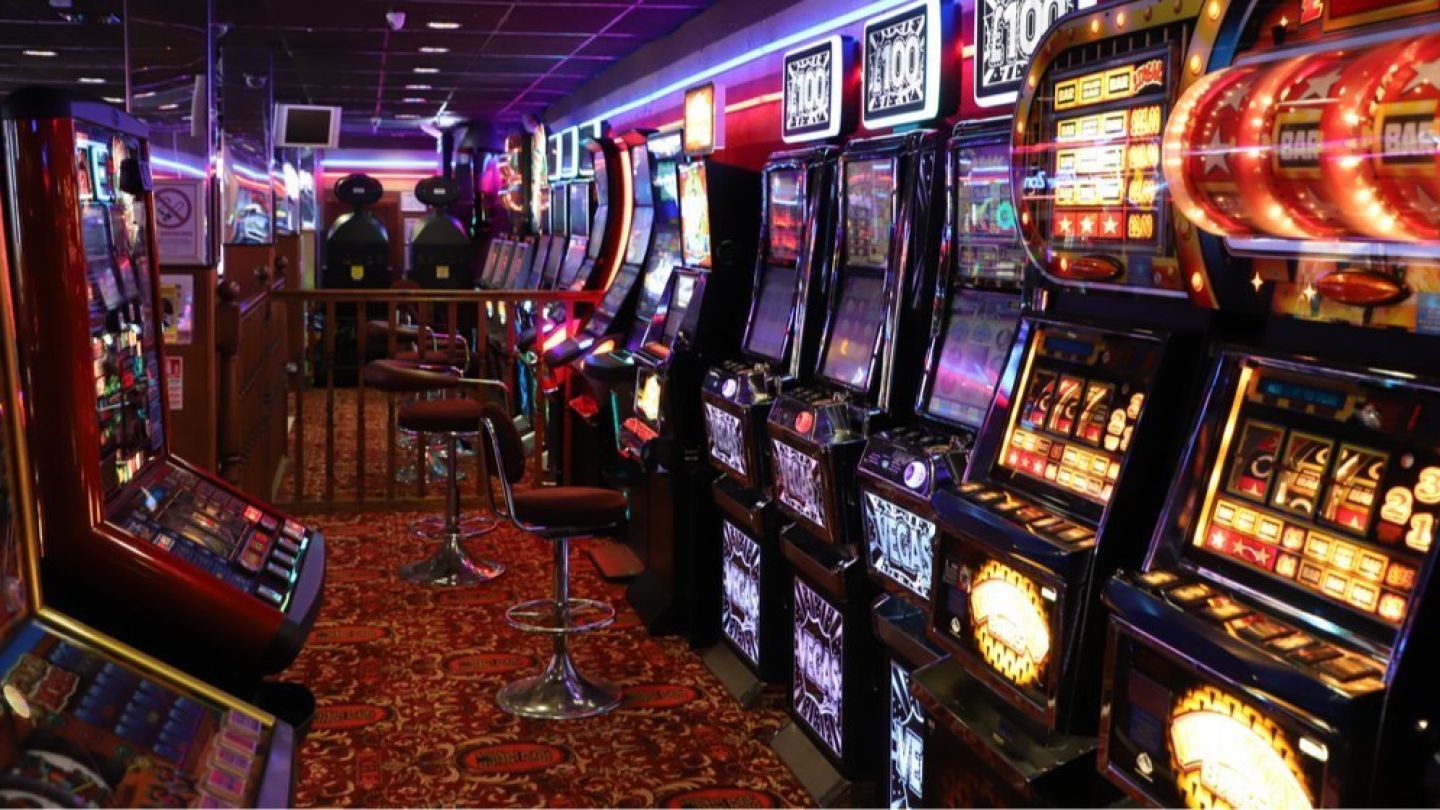 wall-street.ro: primul oraș din România care vrea să elimine „păcănelele”