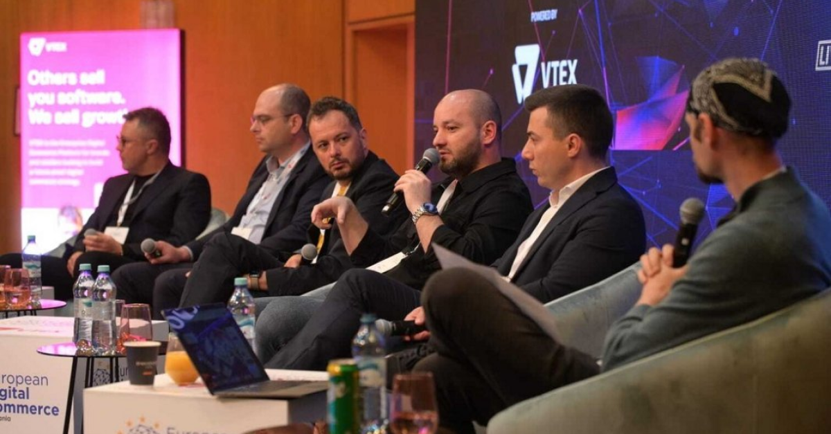 Retail.ro:  Glovo: Dacă te duci la un restaurant nu te aștepți să vezi reduceri în meniu. Nu știu de ce ne așteptăm să vedem în aplicația de livrare
