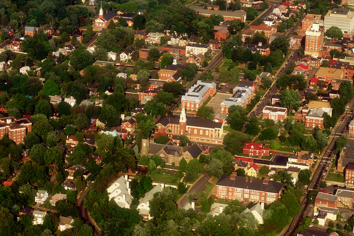 Avantajul startup-urilor care vin din orașe mici.