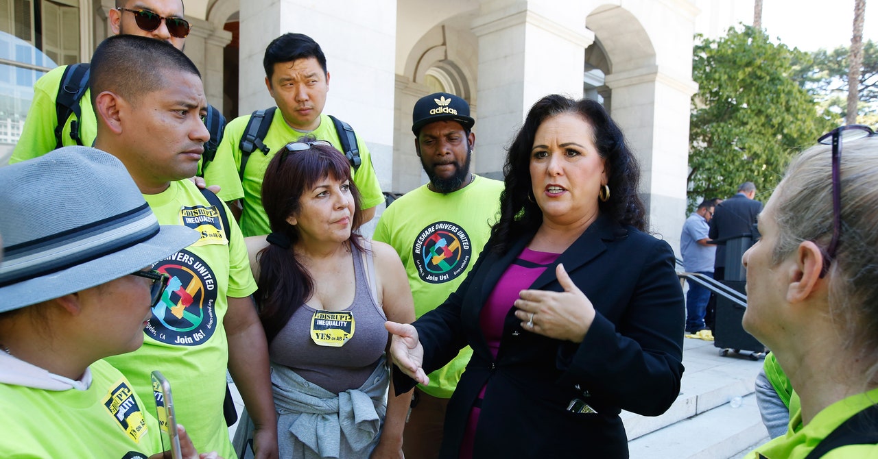 Wired: California te obligă să fii angajat