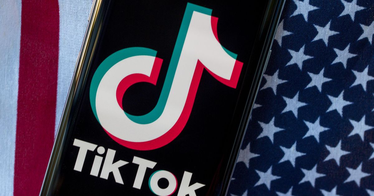 Cnet: Presedintele Trump inca nu e pregatit sa accepte vanzarea Tik Tok catre Oracle