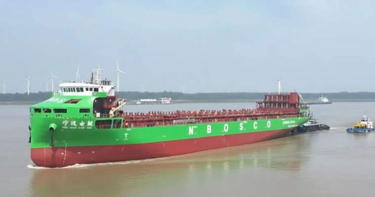 green.start-up.ro: Navă electrică de 10.000 de tone