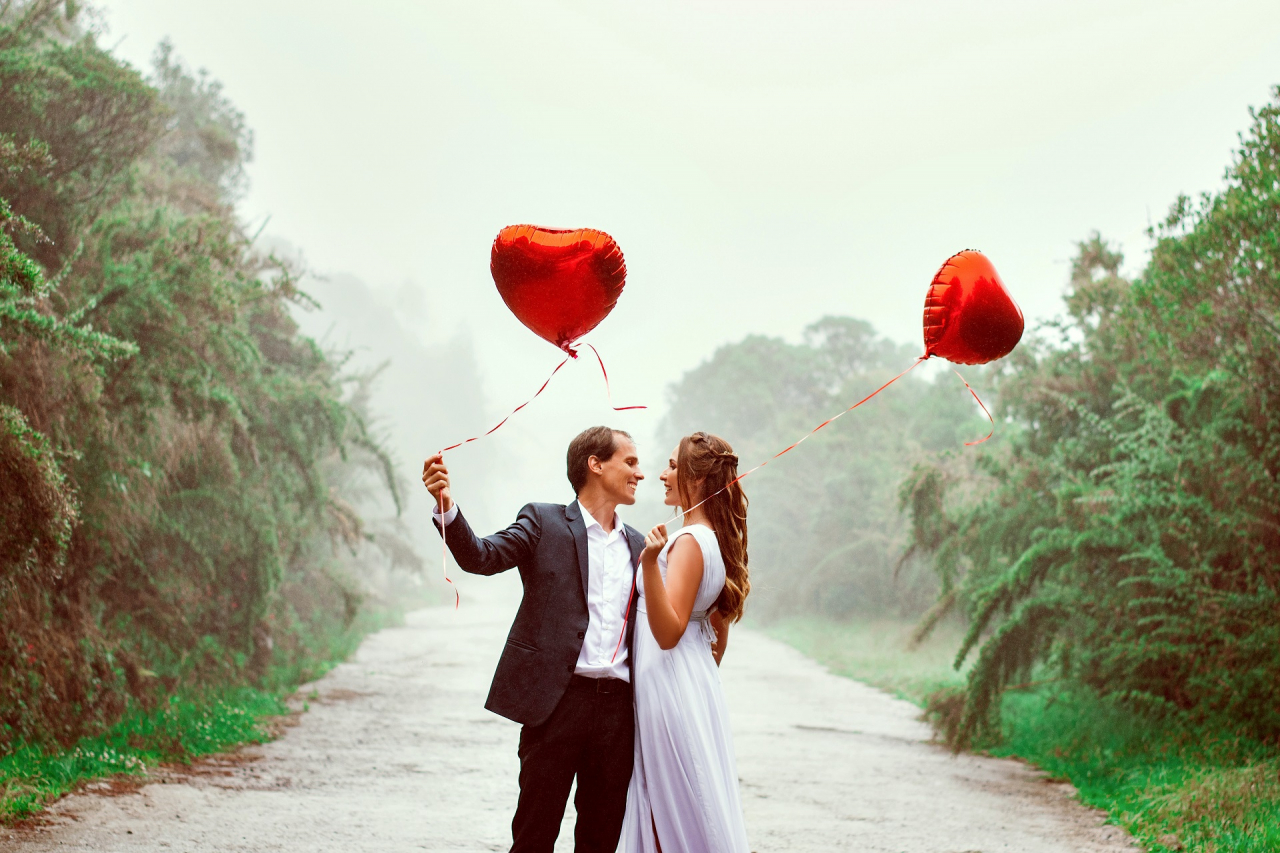 valentine photography props balloons