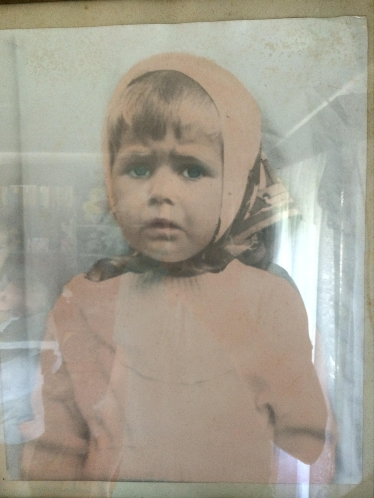 Copilăria Luciei Costea